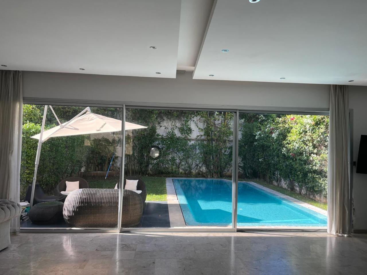 Villa Moderne Avec Piscine, Front De Mer Casablanca Exterior photo